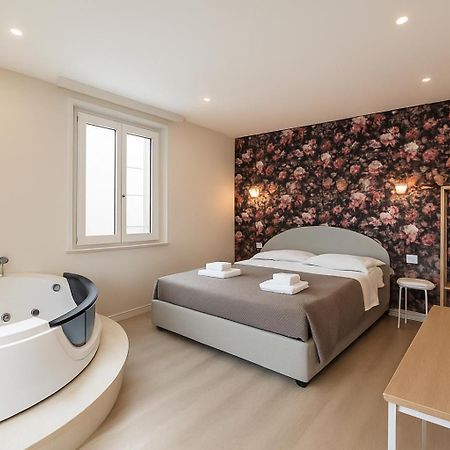 B&B Aurelia Garden Rooms Рим Екстер'єр фото